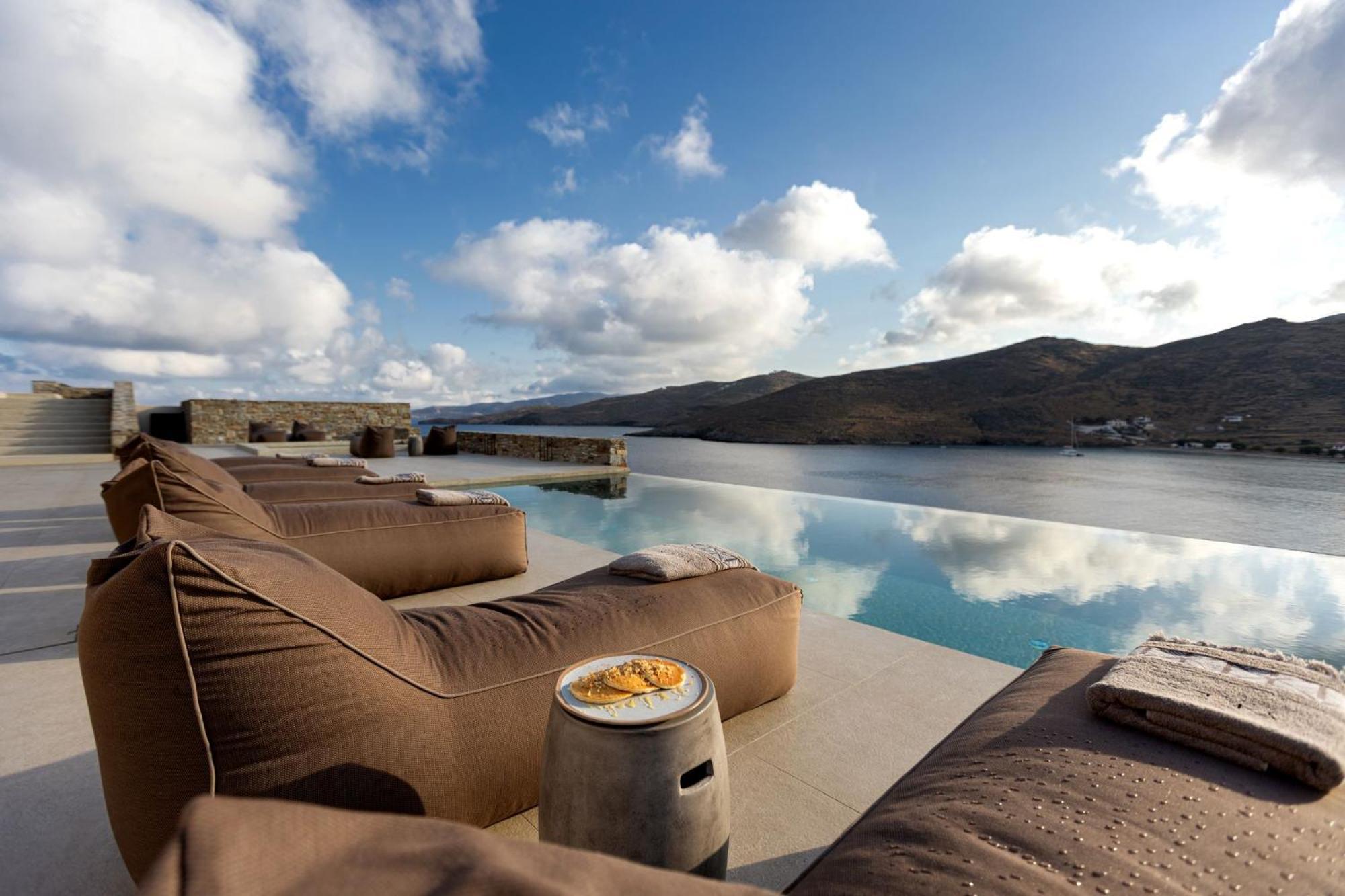 Yfes Hotel Kíthnos Eksteriør billede